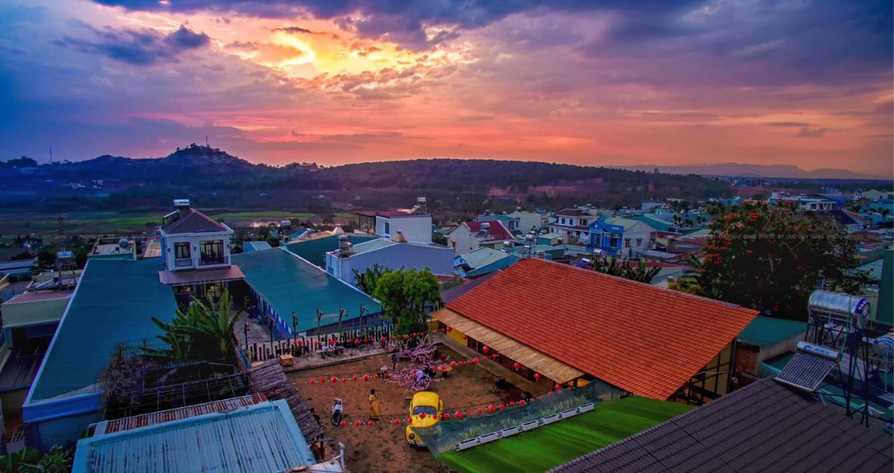 Villa Nha Cua Nep Plei Brel Exterior foto